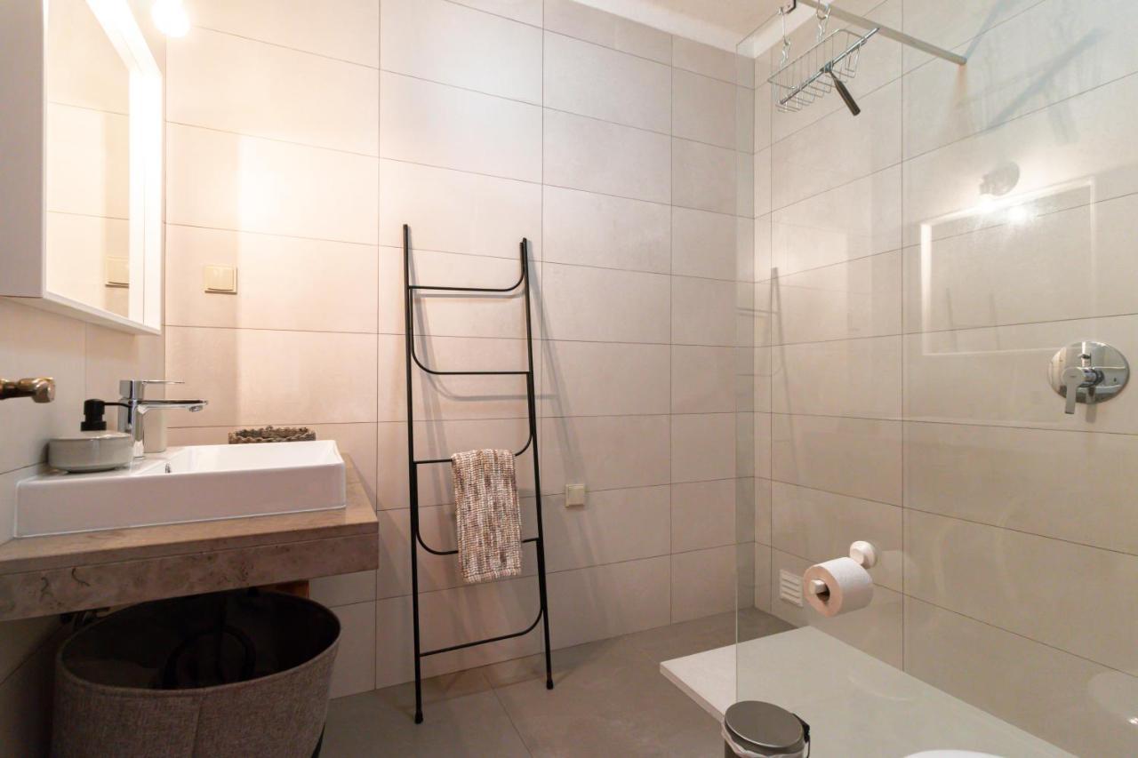 Seajay'S Apartment Lagos Ngoại thất bức ảnh